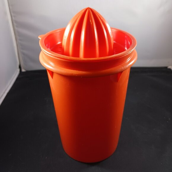 Tupperware Citrus Juicer 2pcs - Picture 1 of 5